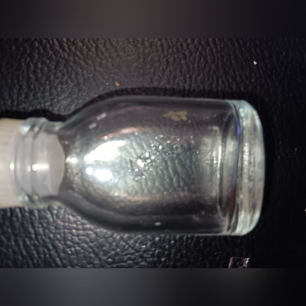 Abbott small timy vintahe medicine bottle w cap